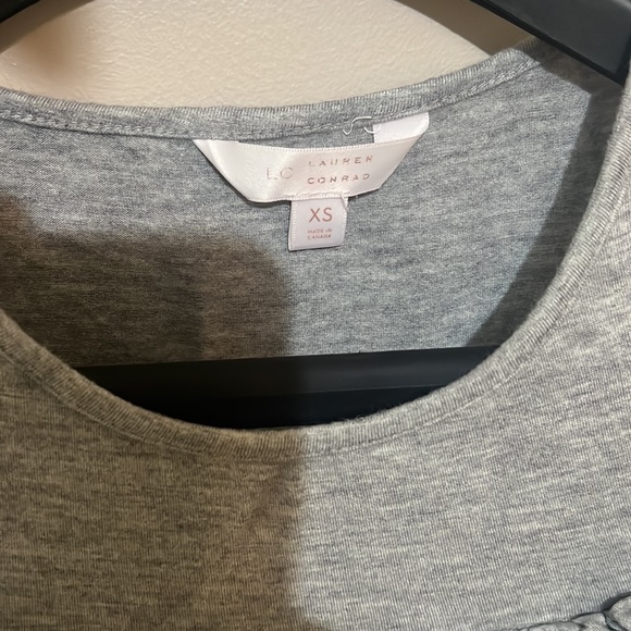 Grey top - Picture 3 of 3